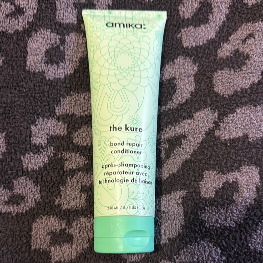 Amika The Kure Bond Repair Conditioner